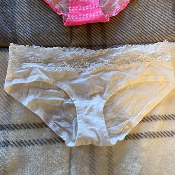 Victoria’s Secret panties, never been worn, size M for pink and size S for white - Picture 3 of 4